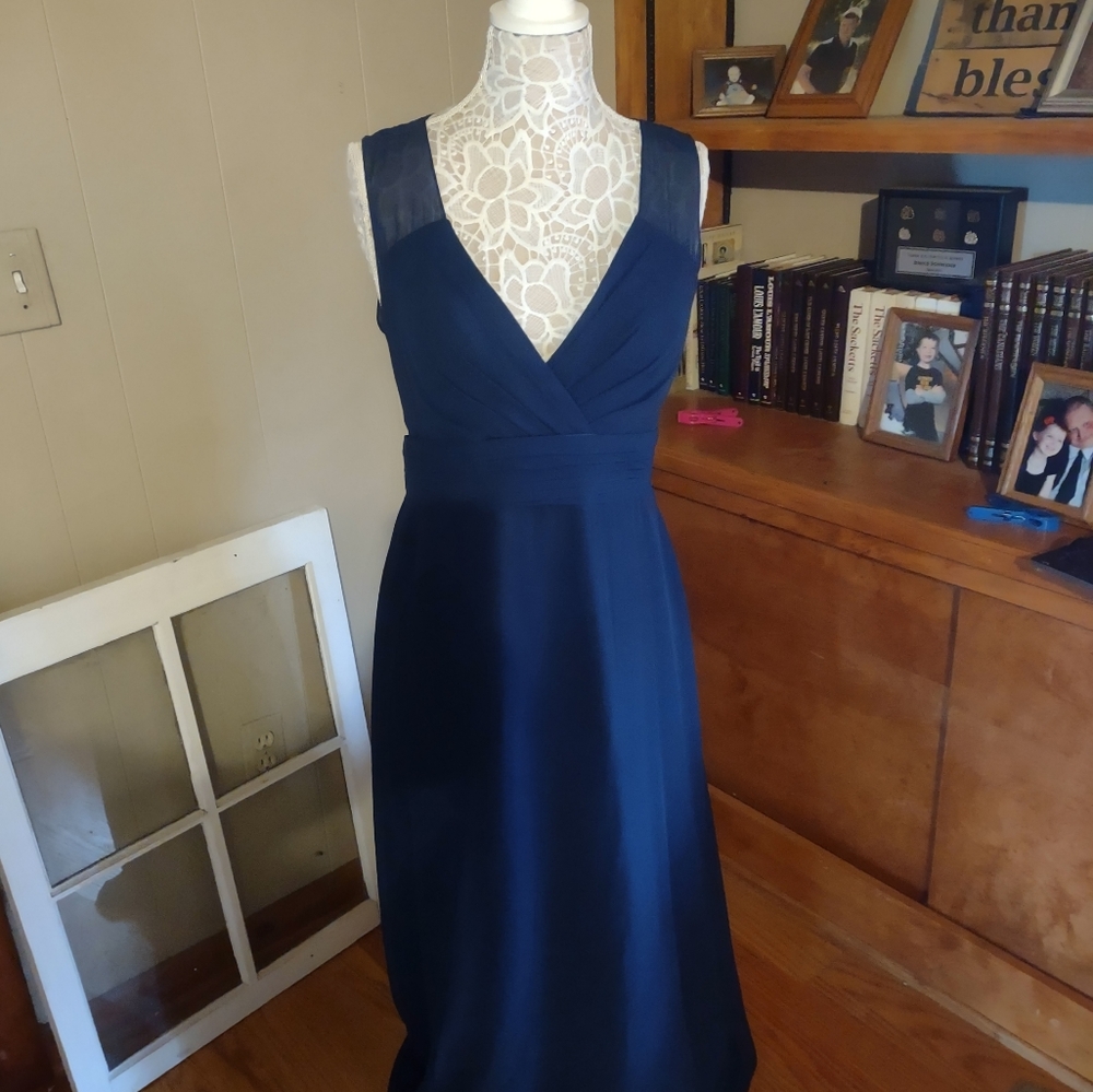 Evening gown, Bridesmaid, Mother of the bride dress